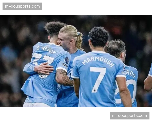 曼城主场2-1力克纽卡斯尔迎三连胜，距榜首阿森纳仅2分争冠悬念再起