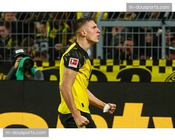 积分榜更新：拜仁54分领跑，多特51分紧随，霍芬海姆46分第三